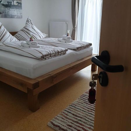 I24Rooms - Gaestezimmer Mit Eigenem Garten Legau ภายนอก รูปภาพ