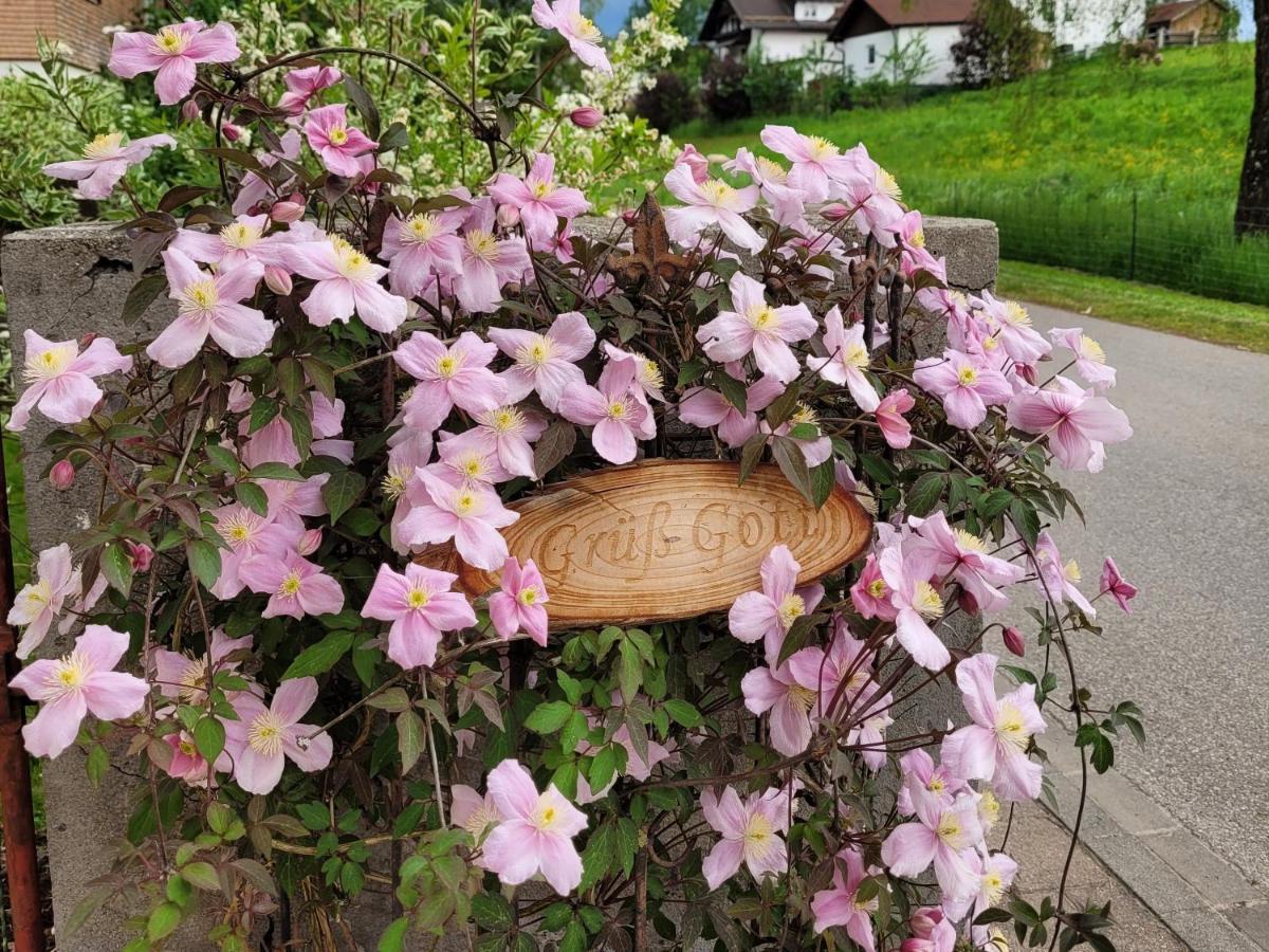 I24Rooms - Gaestezimmer Mit Eigenem Garten Legau ภายนอก รูปภาพ