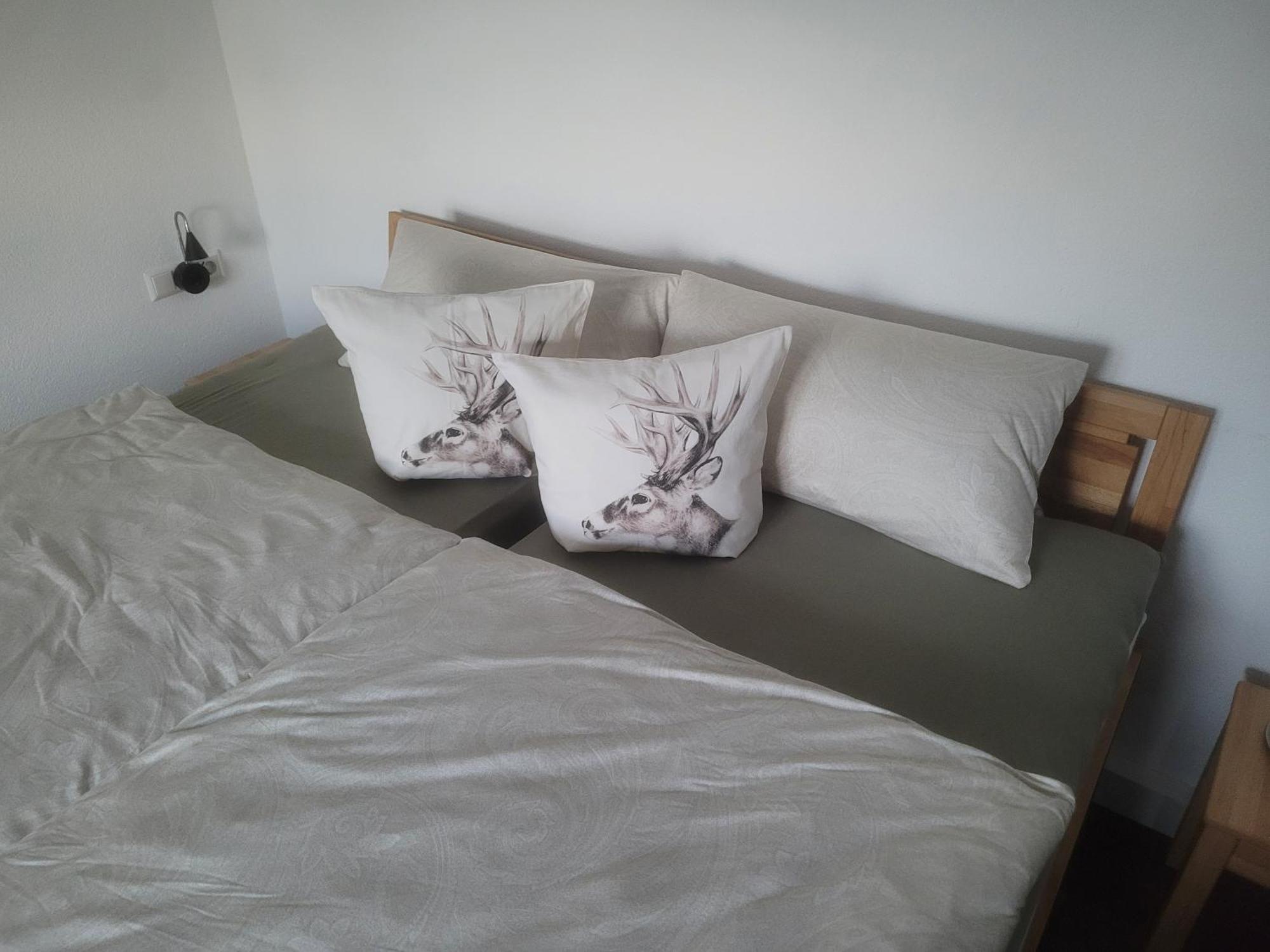 I24Rooms - Gaestezimmer Mit Eigenem Garten Legau ภายนอก รูปภาพ